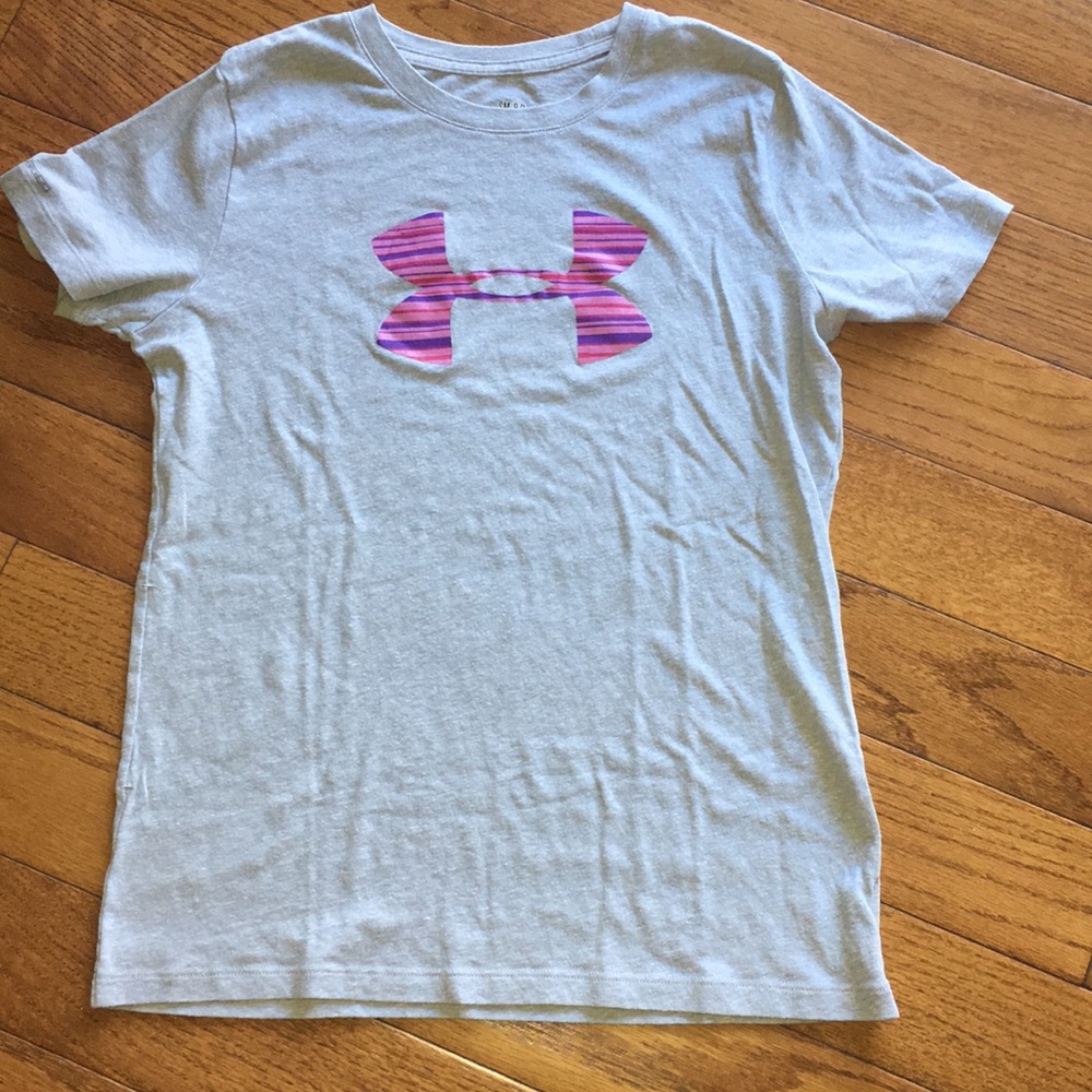 Under Armour T-shirts